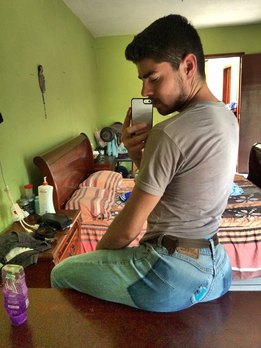 Heriberto_17h's tweet photo. #mencute #FitnessGoals #fitnessmen #bearboy #handsome #bigbooty #sportmen https://t.co/rnxHIkJl1J