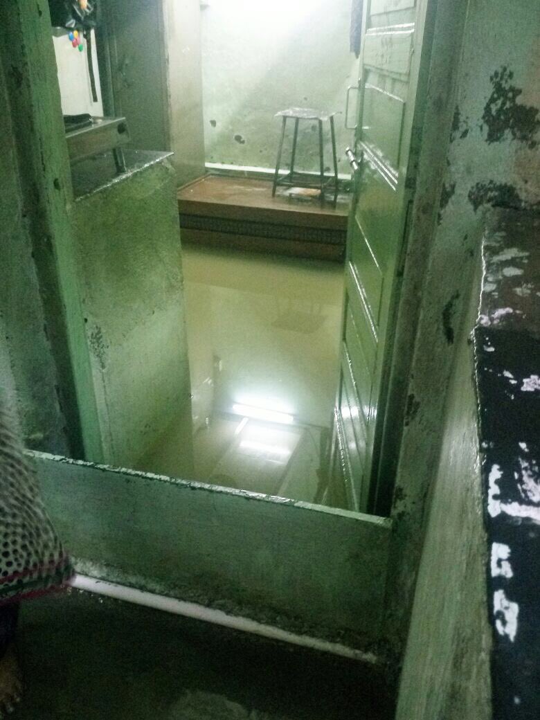 SiddharthAtWork's tweet photo. Visited and called BMC workers on site to help people in #pushpapark malad east. https://t.co/Lv2sxrxaLl