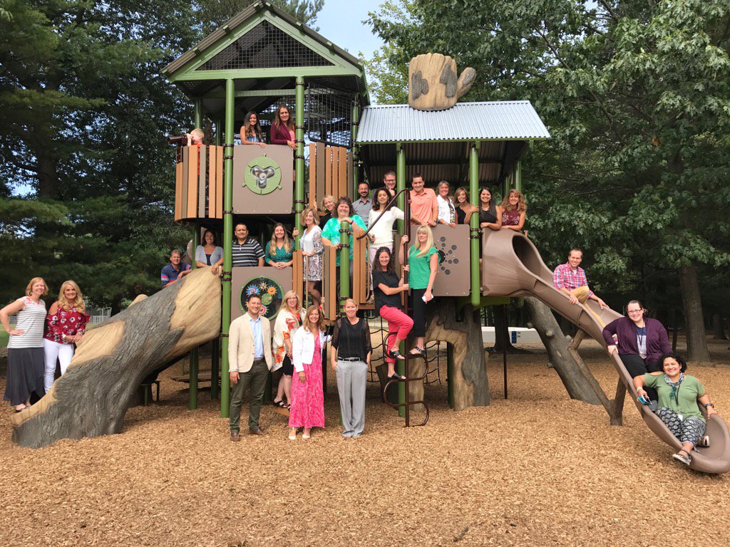 LakeshoreWO's tweet photo. Teachers are fired up at Lakeshore! Ready for Open House tonight from 5-7pm! #GoWO https://t.co/3sVv1kis2v