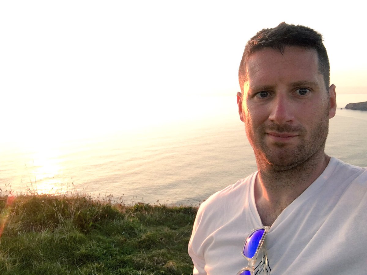 super_ted83's tweet photo. Bank Holiday in Cornwall and purchased some new #saltrock garments. Would love a little more spending money for #MySaltrock #Bedruthansteps https://t.co/XqWGUomWvQ