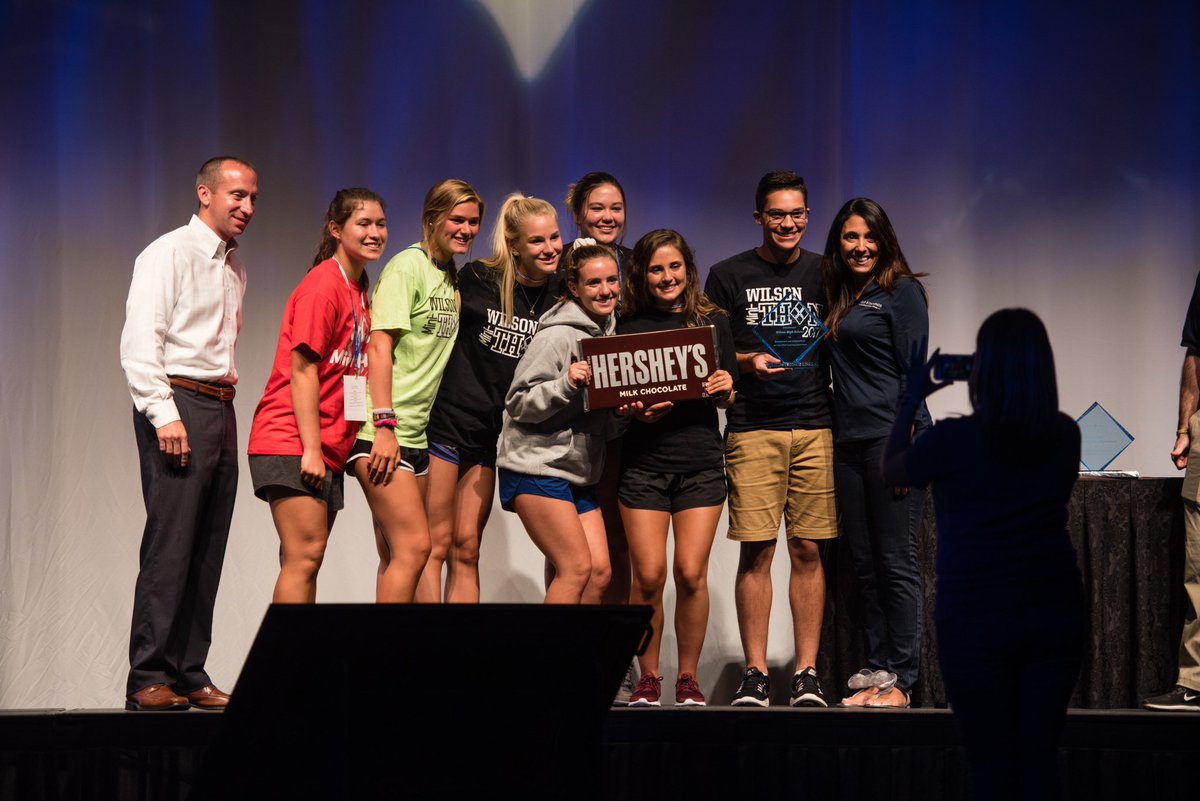 fourdiamonds's tweet photo. Congrats to @WSDMiniTHON for achieving Excellence in the use of DonorDrive - we were honored to recognize you at #MTLS17! https://t.co/VWIZdtgTc0