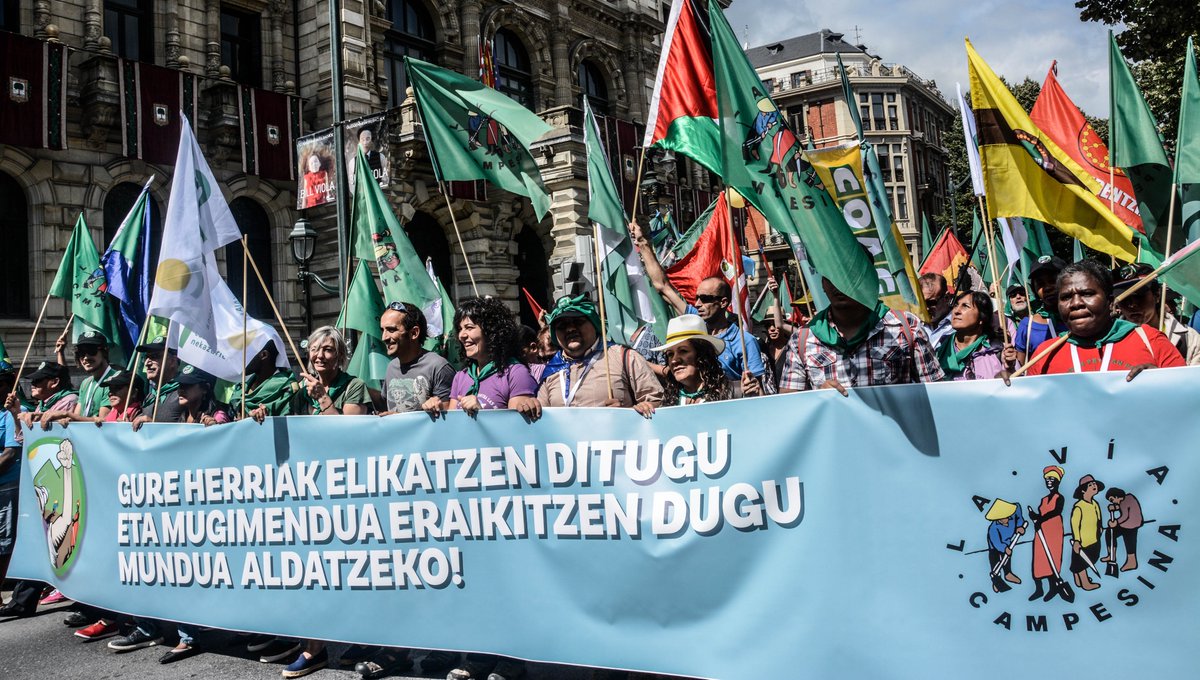 via_campesinaSP's tweet photo. Hace un mes estábamos marchando por Bilbao exigiendo Soberanía Alimentaria y Justicia Social #7ConfLVC https://t.co/CmqyC1c0BB https://t.co/HStLEAwDdX