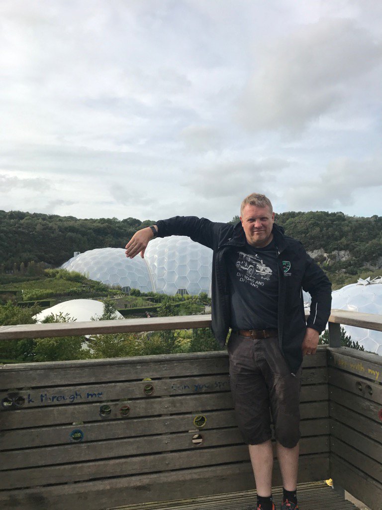 dafgsj's tweet photo. Give the dome a hug #edenphotocomp https://t.co/wgmpDwfN6i