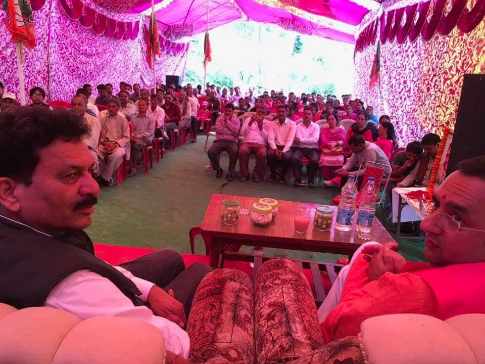 PavanRanaRSS's tweet photo. " पंडित दीनदयाल उपाध्याय जन्म शताब्दी वर्ष "
वृक्षारोपण कार्यक्रम - ग्राम बीनू (चायल), सोलन विधानसभा @BJP4Solan https://t.co/l1oHwqVP65