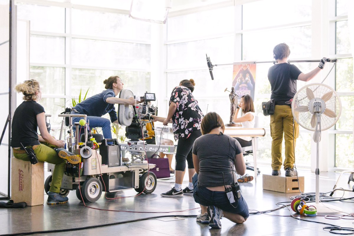 RealArtistsFilm's tweet photo. DP Kimberly Culotta shooting @Kodak_ShootFilm 35mm #3perf 5213 with @Panavision Millennium XL 2 on @Cameo Wood's "Real Artists". https://t.co/EIualz0fPK