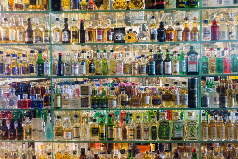 MiniShotBelt1's tweet photo. Customer who buy a #MiniShotBelt also buy brand new set of 12 (50ml) EMPTY plastic liquor bottles! Visit our websi … https://t.co/eEqWfQWnAp https://t.co/v19DE9tEA7