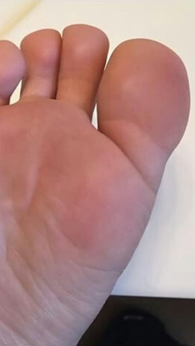 goddessHIGHNESS's tweet photo. #feetfetish #cashslave #paypig #paypal #findom LICK THEM CLEANER THEN THAY ARE YOU WORTHLESS SLAVE  (SUCK) https://t.co/V8riadZbtA