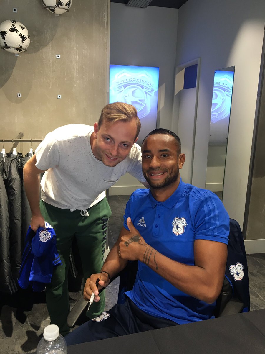 BarmyBluebird94's tweet photo. Cheers for the picture @DamourLoic 🔵🔵 https://t.co/hYGBs1YDIg