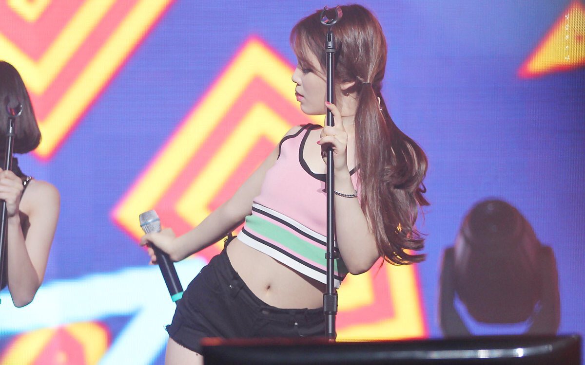 avcseunghee's tweet image. Me as KYHEE JENNER or HEE HADID