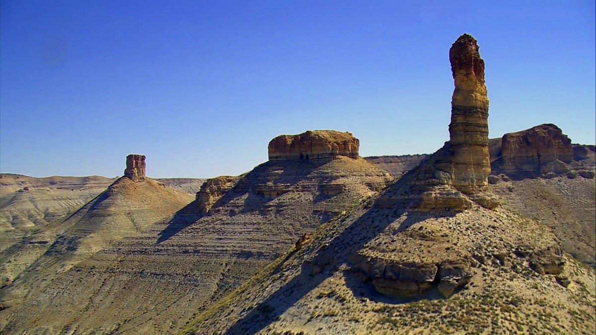 visitwyoming's tweet photo. DYK that the #SaltToStone region is filled with beautiful rock formations and scenic byways? Learn more:https://t.co/pzrCWTswnk #ThatsWY https://t.co/bNCtBau7vh