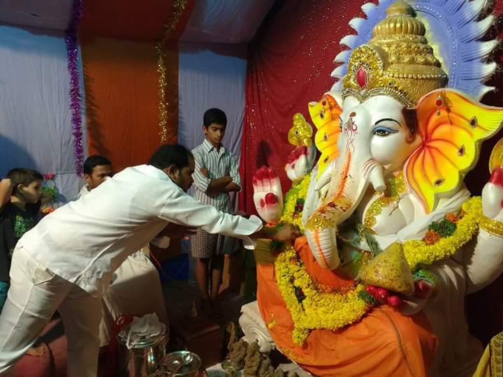 drr4567's tweet photo. Today #RAM_Anna visited to #SREE_SIDHI_VINAYAK_YOUTH Ganesh Mandapam at 6th ward pedda amberpet nagara Panchayati ,ibrahimpatnam constiency https://t.co/ryjGpZhlcm