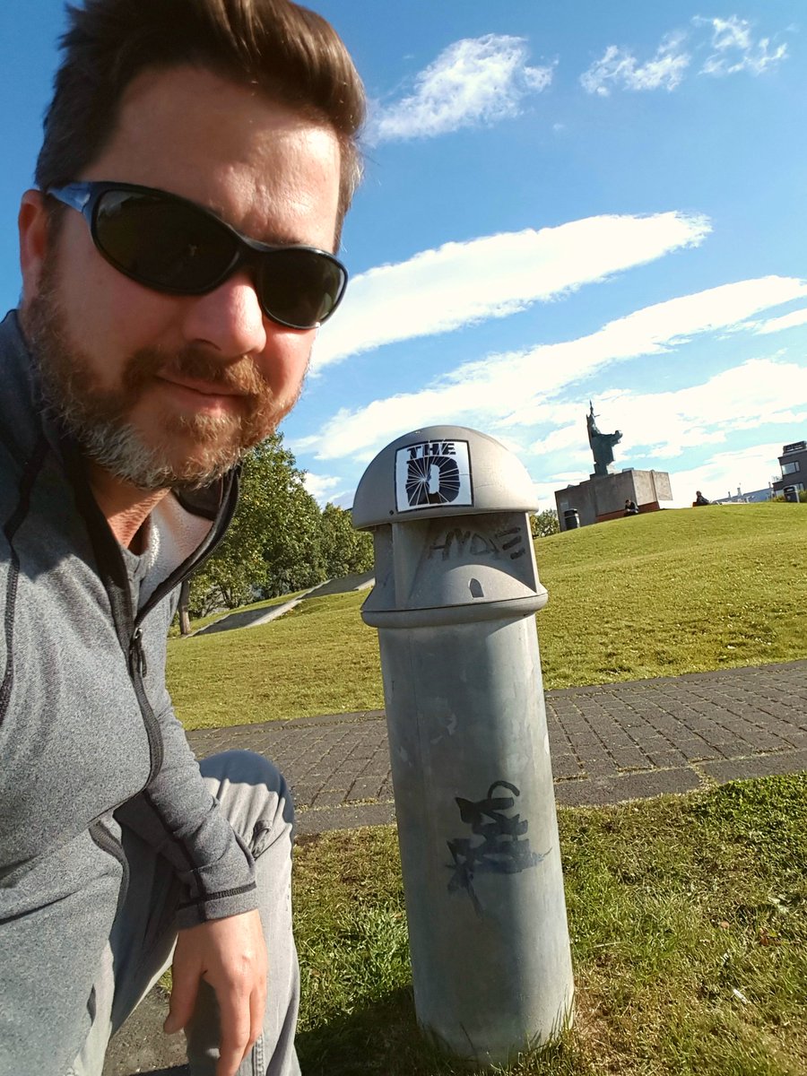 CaptIceland's tweet photo. This light post in front of the Supreme Court seemed appropriate to spread #TheD

@MattMasur @LaughFarda @Bellionaire315 @AppleButtons https://t.co/nL1QPy3rd4