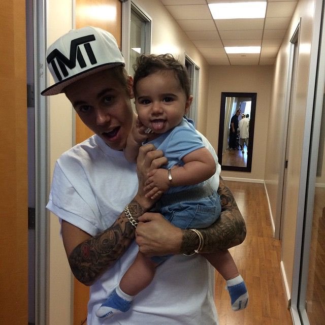 justinlovedgir2's tweet photo. zirvedeyiz canım sesinizi duyamıyoruz #DreamTVdeBuyukFinal #JustinBieber https://t.co/W6Gsjne9Jm