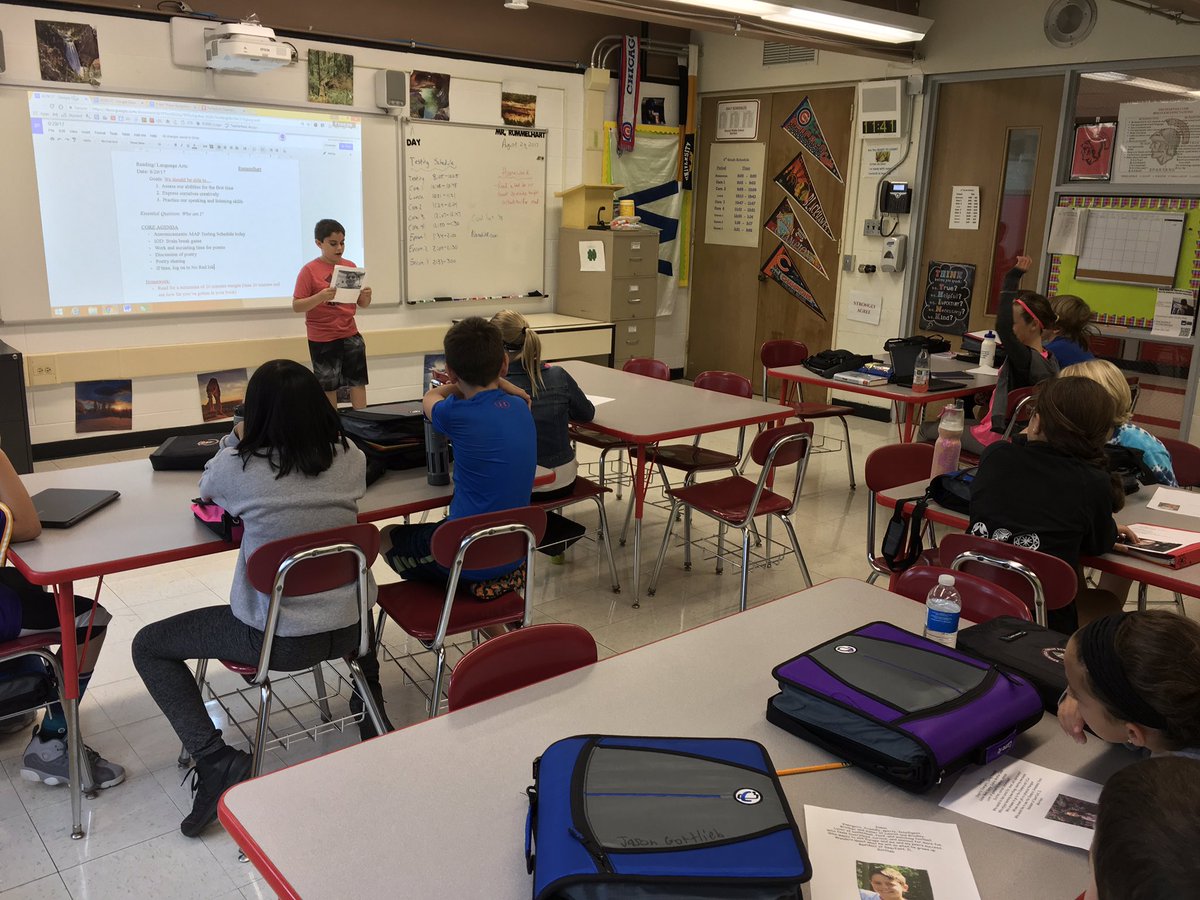 MrRummelhart's tweet photo. Sharing "I Am" poems in front of the class! Great creativity #engage199 https://t.co/5ljNdAOVKH