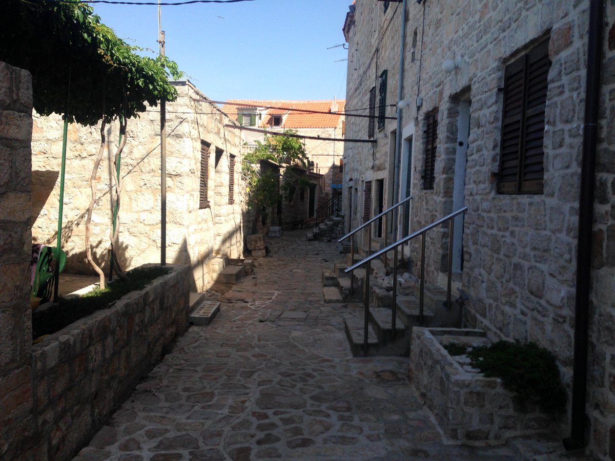 2Croatia's tweet photo. Prvic Island - Prvic Luka &amp; Prvic Sepurine https://t.co/x4AWQTTLet