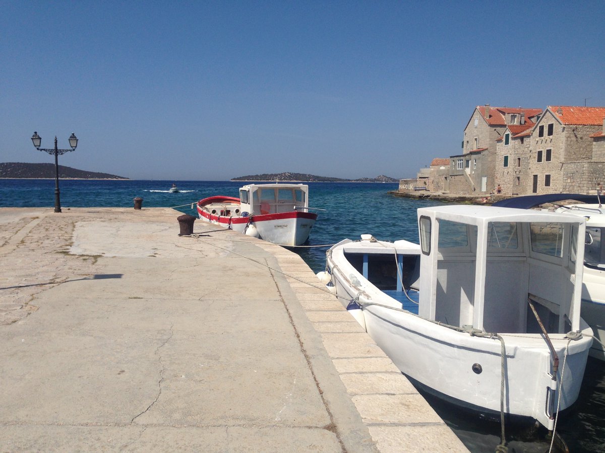 2Croatia's tweet photo. Prvic Island - Prvic Luka &amp; Prvic Sepurine https://t.co/x4AWQTTLet