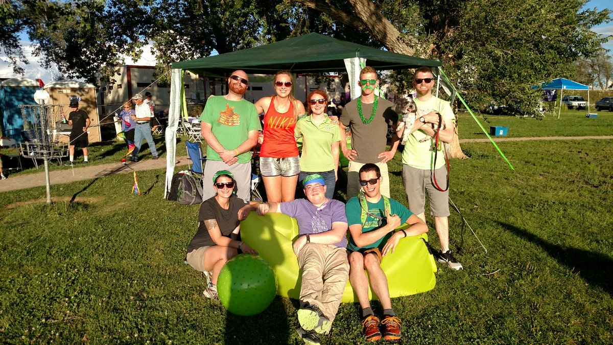 FastEntCareers's tweet photo. NM Tax FASTies raised $2,580 and participated in Relay for Life. The team wear green to honor FASTie Spencer, a cancer survivor. #RunFASTRun https://t.co/v4E5YBKkCU