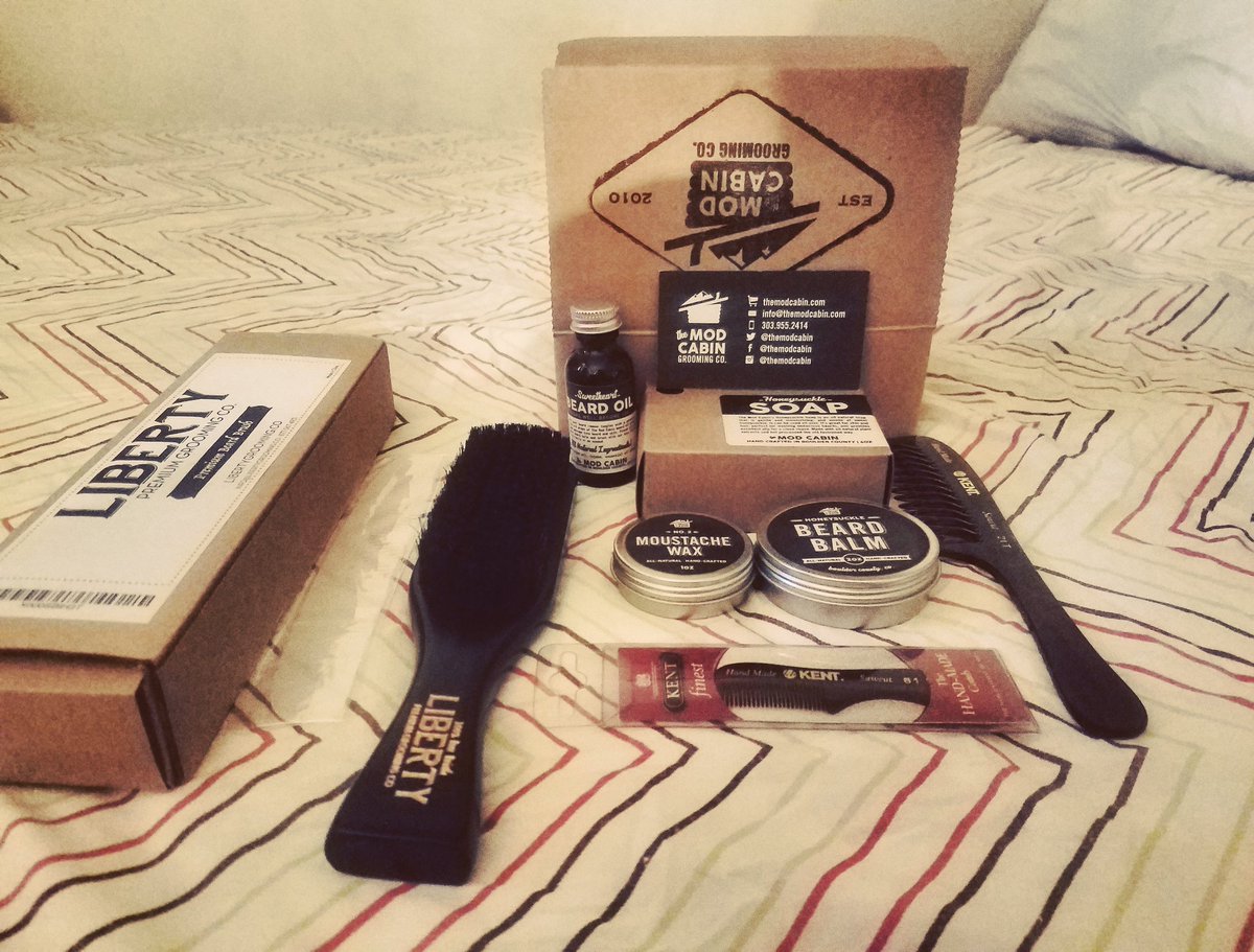 K_RayTV1's tweet photo. Started my beard journey! Day 13 of 90 let's go. #themodcabin #libertygrooming #kentcombs #honeysuckle #sweetheart #beardjourney #arganoil https://t.co/FF7s01ENAC