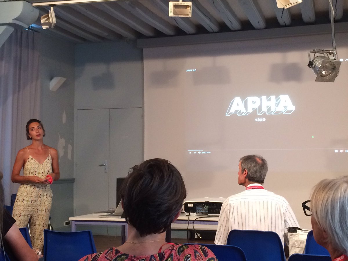 AnneSophiePly's tweet photo. 🎬 Présentation du documentaire Apha "ici", présenté par @PickUpProd avant l’exposition GRAFIKAMA 2016 by @levoyageanantes. #StoryCodeGo https://t.co/0R8FrDReu8