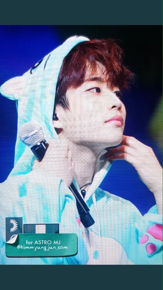 Turkey_ASTRO's tweet photo. 170829 ASTROAD JAPAN 2부
#아스트로 #ASTRO #라키 
#아스트로드 
( •̣̣̣̣̣̥́௰•̣̣̣̣̣̥̀ ) https://t.co/1iQFK3JdLd