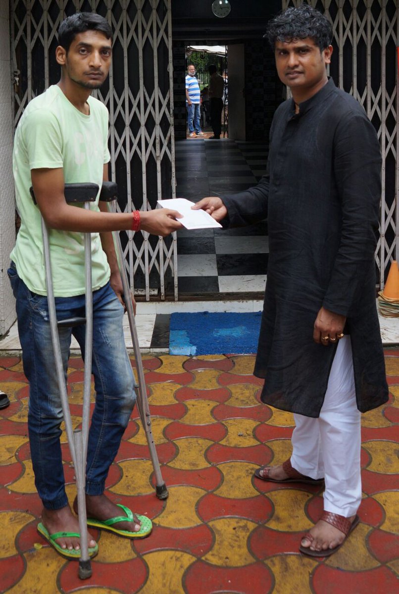 TFGfootball's tweet photo. Ex player,@MDSCOfficial football chairman Dipbendu Biswas donated 50K to afflicted ATK Jr GK Rahul Das
Here's why... https://t.co/0MQrniYDoV https://t.co/y7Zn1wWk4d