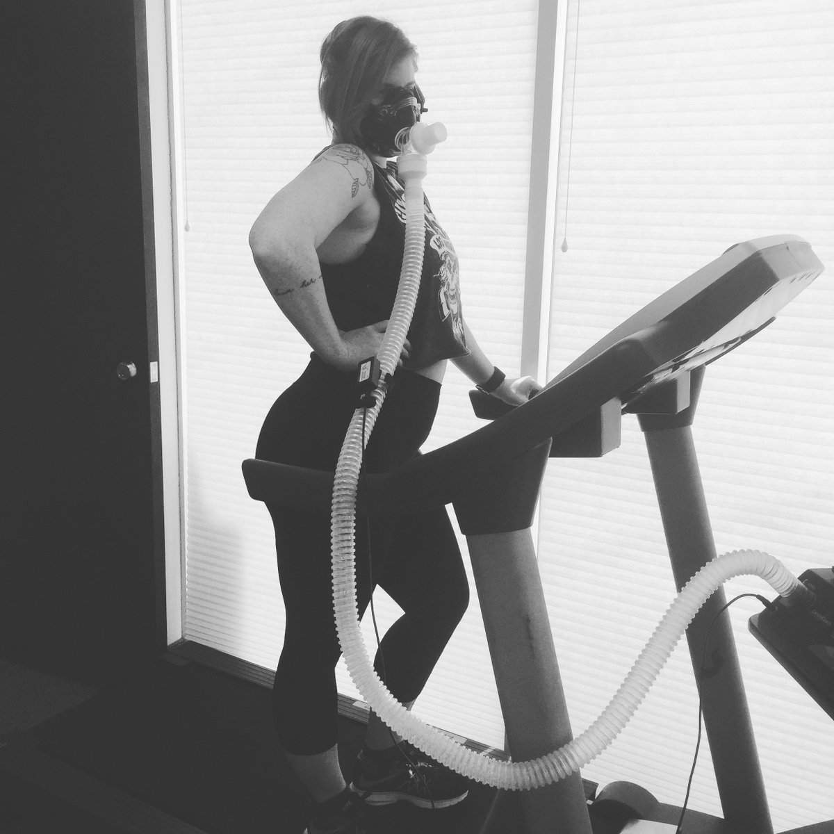 BodyMetRx's tweet photo. How to look cute doing a VO2 max test! #fatburningmachine #vo2maxtesting #summerbody #fitgirl https://t.co/9NfmRIgh1i