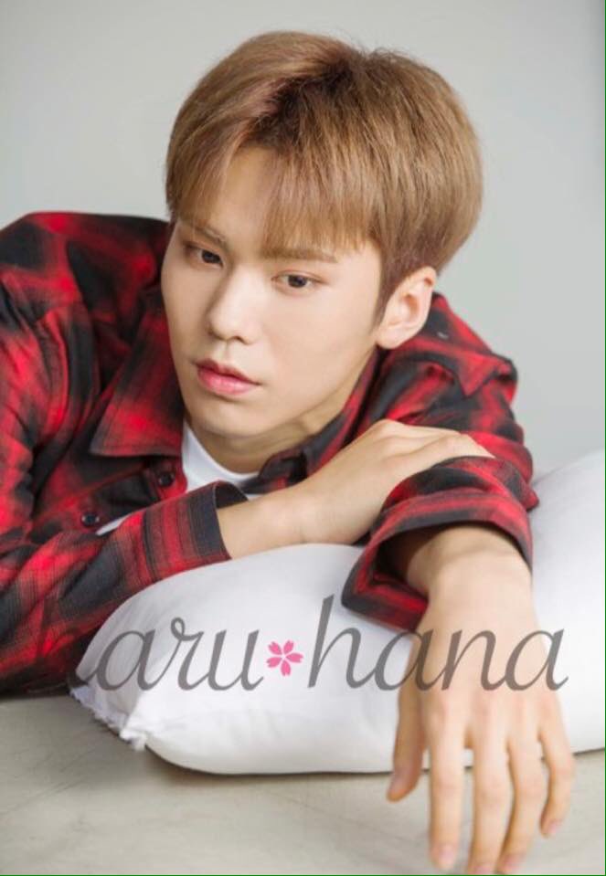 Turkey_ASTRO's tweet photo. [📷] 20170827 #아스트로 #ASTRO x haru*hana  #03 #문빈 #라키 #윤산하
https://t.co/sRX8stK42H… https://t.co/Z3FyBWz9Ax