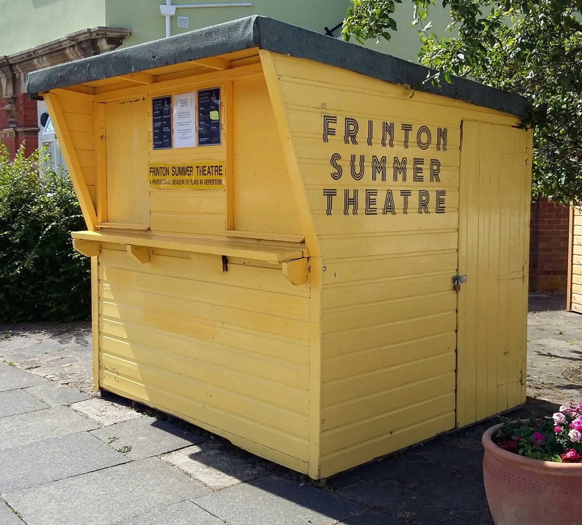 FFrintonTheatre's tweet photo. Suggestions please.. What should we now all do on a Tuesday, Wednesday, Thursday, Friday or Saturday without a Frinton Summer Theatre Show? https://t.co/A8uQYSgEB8