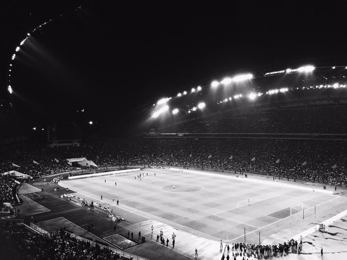 dylvnx's tweet photo. Dead atmosphere. #CurvaOFF is real. https://t.co/NMM1qm9nDh
