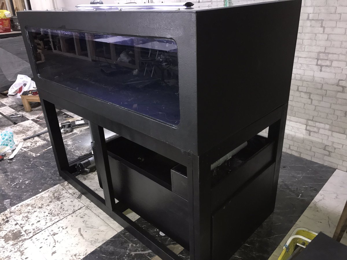 totalability2's tweet image. 特価 W180cmD90cmH60cm  FRP  水槽  オーバーフロー セット
関東方面 送料込み  25万  
配達は９月２０日（多少誤差有）  
フタ 飛び出し防止加工、餌スライド窓、塩ビ2mm  1万円 
リツイートして頂ければ幸いです。