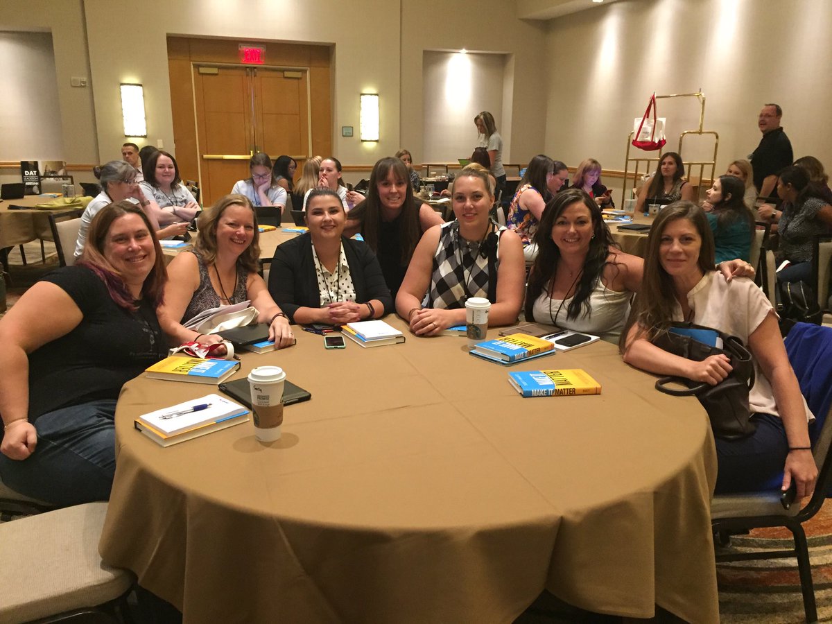 Talking about leadership today with my Canadian DATs #TuesdayMotivation #petsmart #standout
