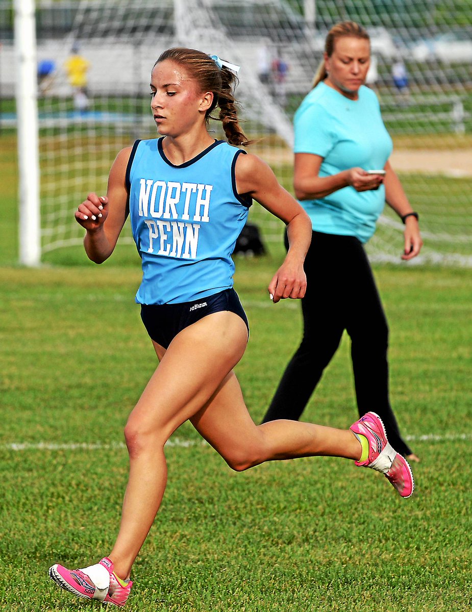 ReporterSports's tweet photo. CROSS COUNTRY: @NorthPennXCTF, @LaSalle_Sports looking strong in 2017. (By @khunter10) https://t.co/NeLvA65j9B https://t.co/Fue7JC2IHc