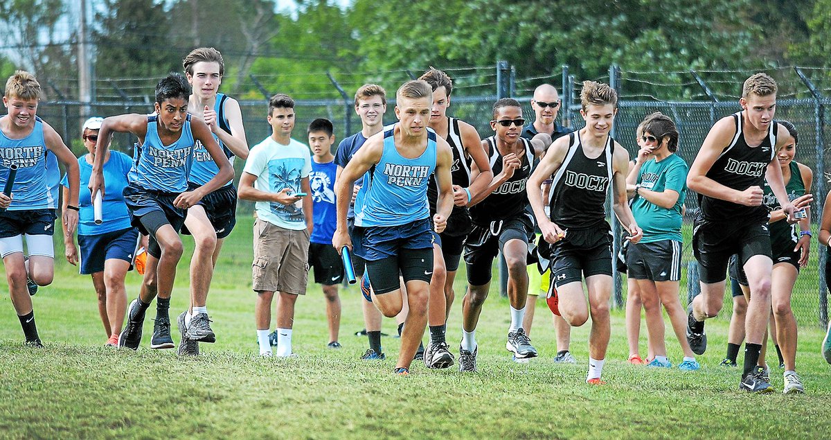 ReporterSports's tweet photo. CROSS COUNTRY: @NorthPennXCTF, @LaSalle_Sports looking strong in 2017. (By @khunter10) https://t.co/NeLvA65j9B https://t.co/Fue7JC2IHc