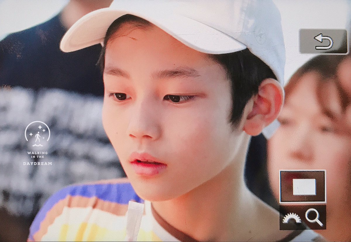 20040809_WITD's tweet photo. 170825 ICN 출국 #YHBOYS #殿甲 #DIANJIA https://t.co/Q9cpsqpwqI
