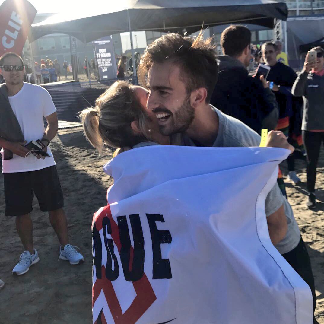 pooja_s15's tweet photo. But hugs keep us going!! Never underestimate the power of  warm gestures 💕#HTC2017 #RunByRebels https://t.co/MMsKJwwcyn