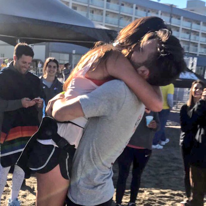 pooja_s15's tweet photo. But hugs keep us going!! Never underestimate the power of  warm gestures 💕#HTC2017 #RunByRebels https://t.co/MMsKJwwcyn