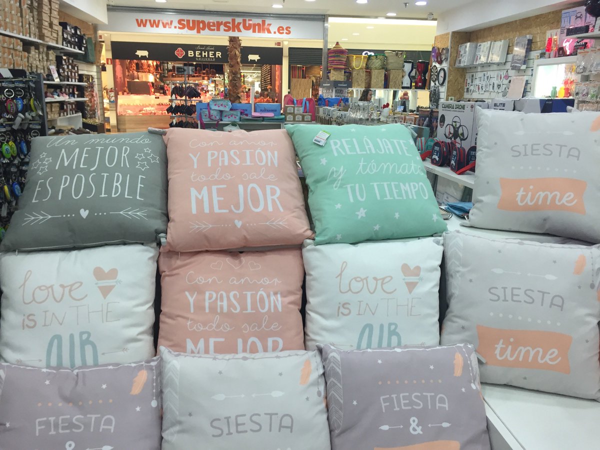 Miramar_CC's tweet photo. El de Siesta Time es el mejor 😏
¡Nuevos cojines en Superskunk! 
#Fuengirola #Superskunk #Decoration https://t.co/gS2G3sqGjU