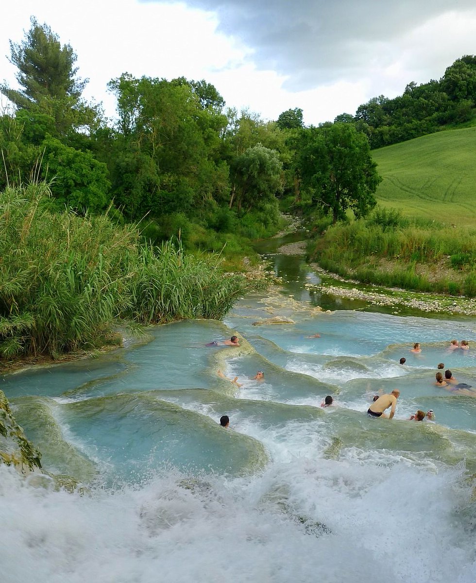 TheDiviningRod's tweet photo. Belief in water’s ability to heal goes back to ancient Egypt &amp; Greece. 7 places to find healing waters: https://t.co/9SWnXtuTEu @HPLifestyle https://t.co/yp5YoEe8Jy