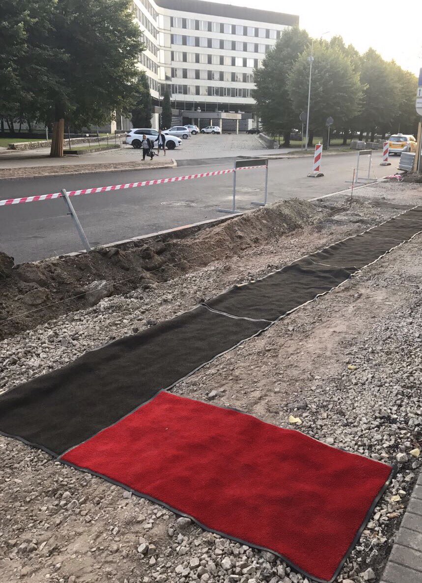 IneseDabola's tweet image. Izgāju ielās paskatīties par ko visi sūdzas 🤷‍♀️