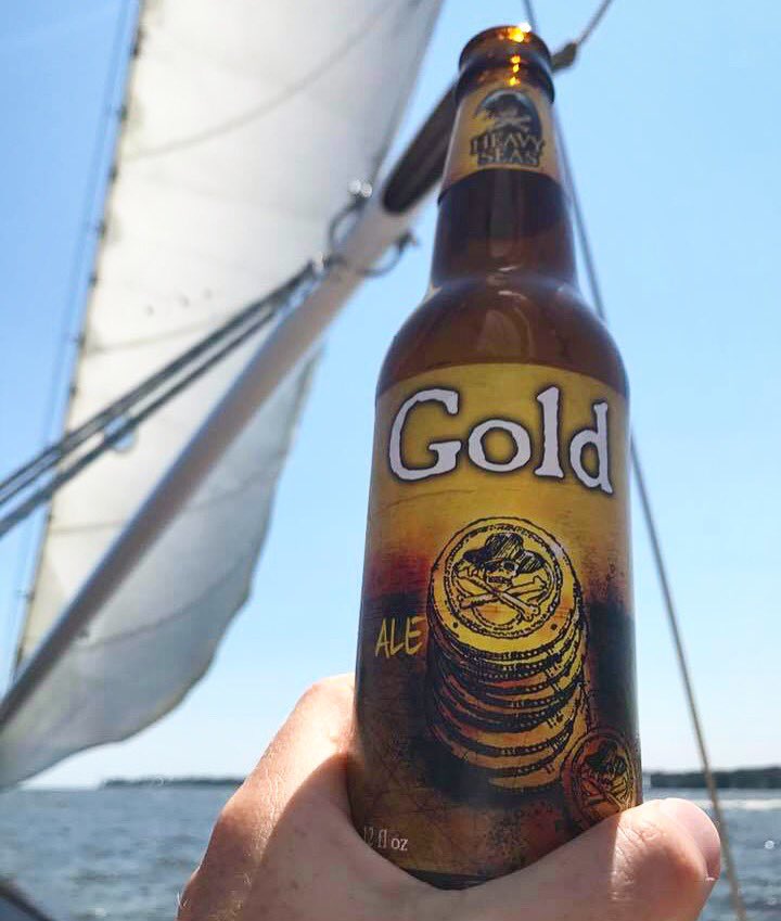 HeavySeasBeer's tweet photo. Thinking back to sunny boat days on this rainy Tuesday. Thanks for the awesome shot, Gina! #fanphoto #repost #goldale @AnnapSailing https://t.co/y7A8U6fpsz