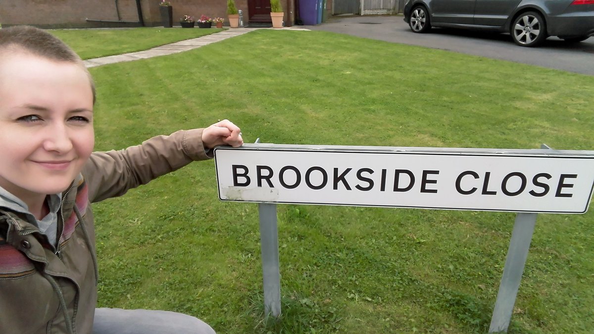 PurplePixie1986's tweet photo. Awesome weekend in #Liverpool seeing #simplydylan for Pads Birthday. Had to stop off at #brooksideclose on the way home! @thelouisemerick https://t.co/RWsIGAYTuK