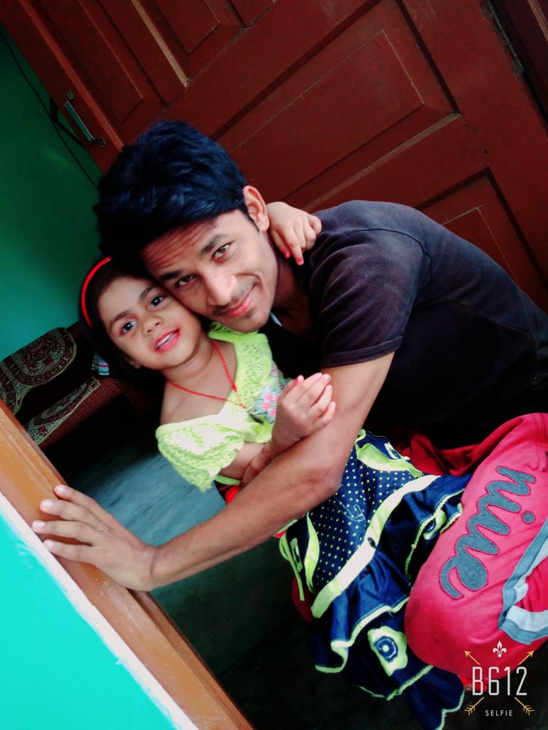 VDS2817's tweet photo. #Me & my Cute #neces @myogiadityanath @RanveerOfficial @deepikapadukone @akshaykumar @GautamGambhir @pratapgarhpol https://t.co/7CuG8mr7Q7