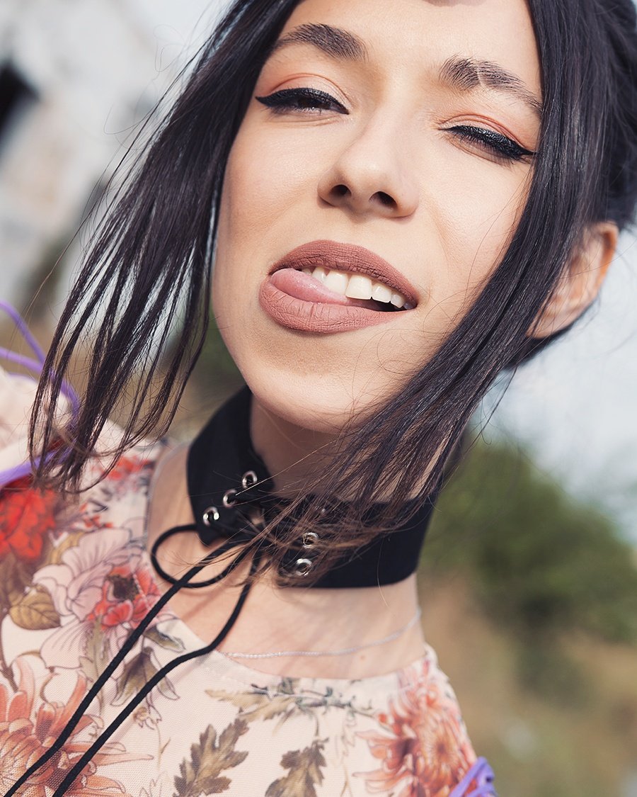 FREIA_official's tweet photo. Meet me halfway 
#TravelTuesday #TuesdayMotivation #TuesdayThoughts #SUMMERBUZZ #makeup https://t.co/1xnyrzk65d