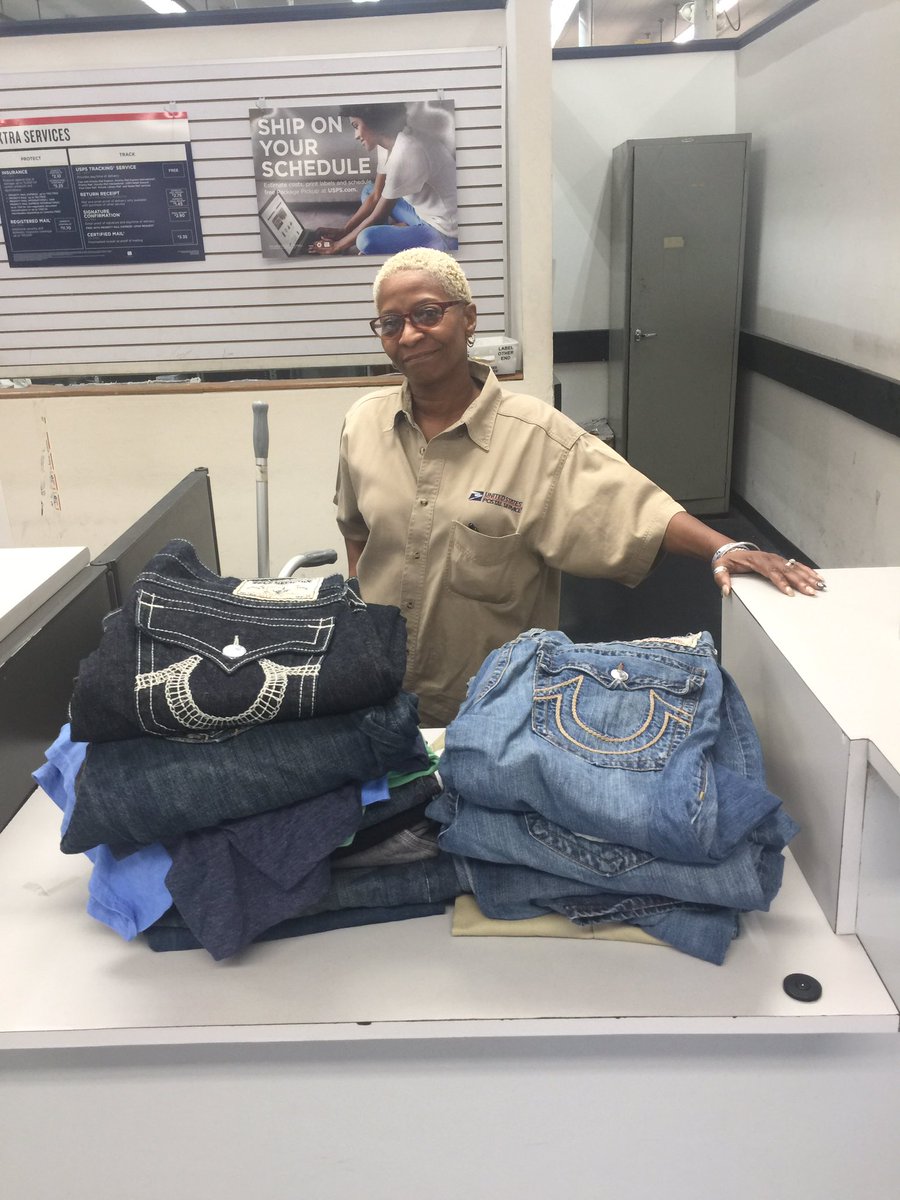 iJaywise's tweet photo. S/O TO GIGI McKAY @ USPS FOR  HELPn... SHE TOO 100 https://t.co/pXSJB7k0EK