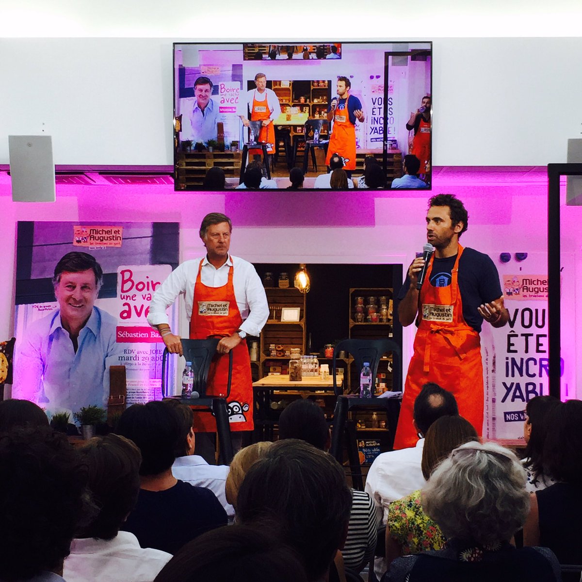 Martin_Vitry's tweet photo. #BoireUneVache avec Sébastien Bazin #nowwetalk #PowerFrance ;) @AccorHotelsNews #BazinSays @Michel_Augustin #trucdedingue @derosnayjoel https://t.co/7lE7pJTmsd