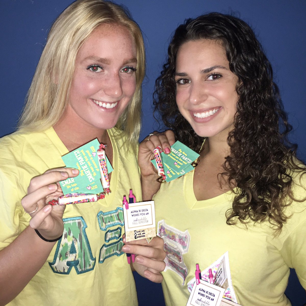 AXiD_ODU's tweet photo. It might be raining, but we're spreading some sunshine on campus this week! ☀️ Find us all over campus for back-to-school treats!✏️🍎📓 #XiODU https://t.co/V0kllJ0Dzp