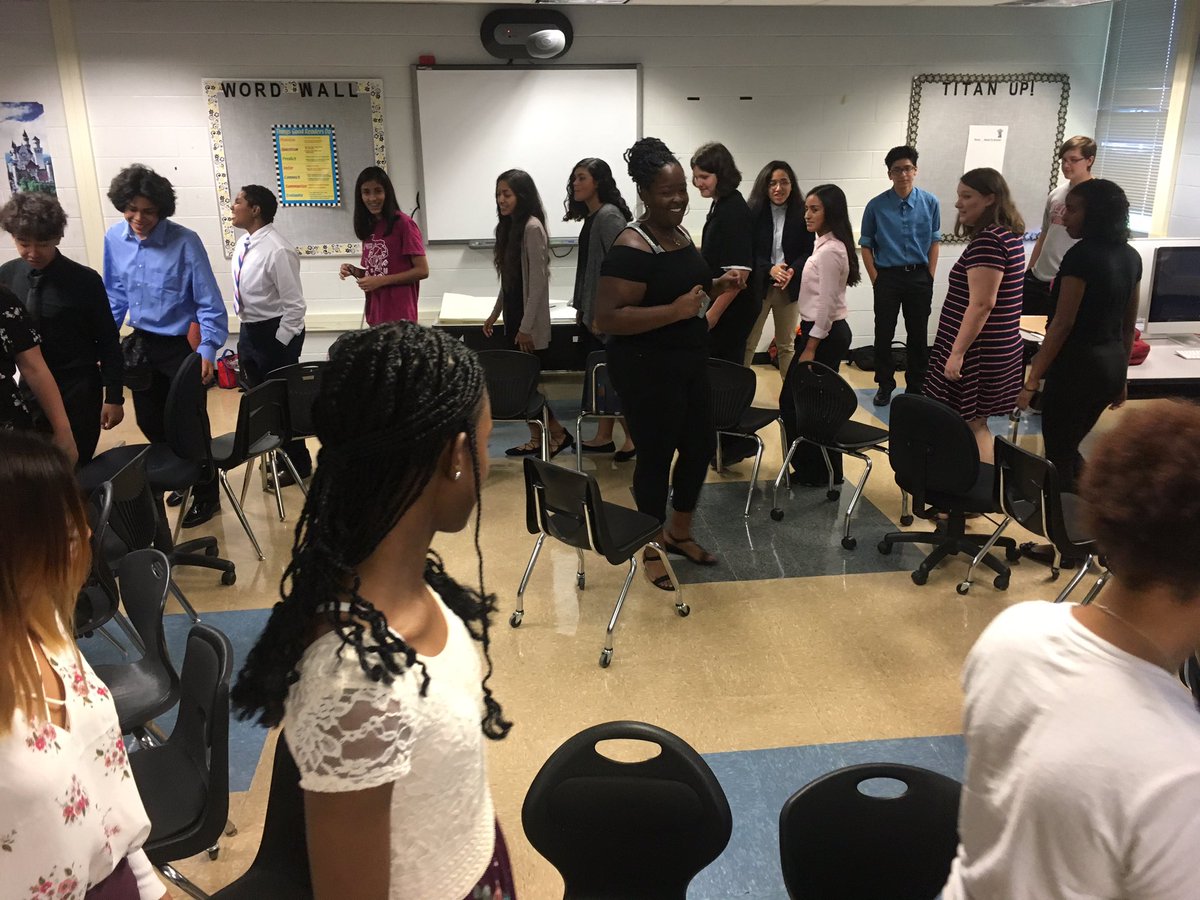 Ms_Tillson's tweet photo. Culture Sumposium! @ManorNewTech #mnths #titanup @funkdaddytweet #ourhouse #manorisd @ti10conner #teachergames https://t.co/tw1krAME0J