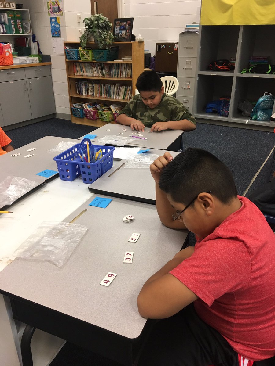deeteach18's tweet photo. Working with tiles for Math talk/problem solving  #RESKnights https://t.co/qNQPYUh5qn