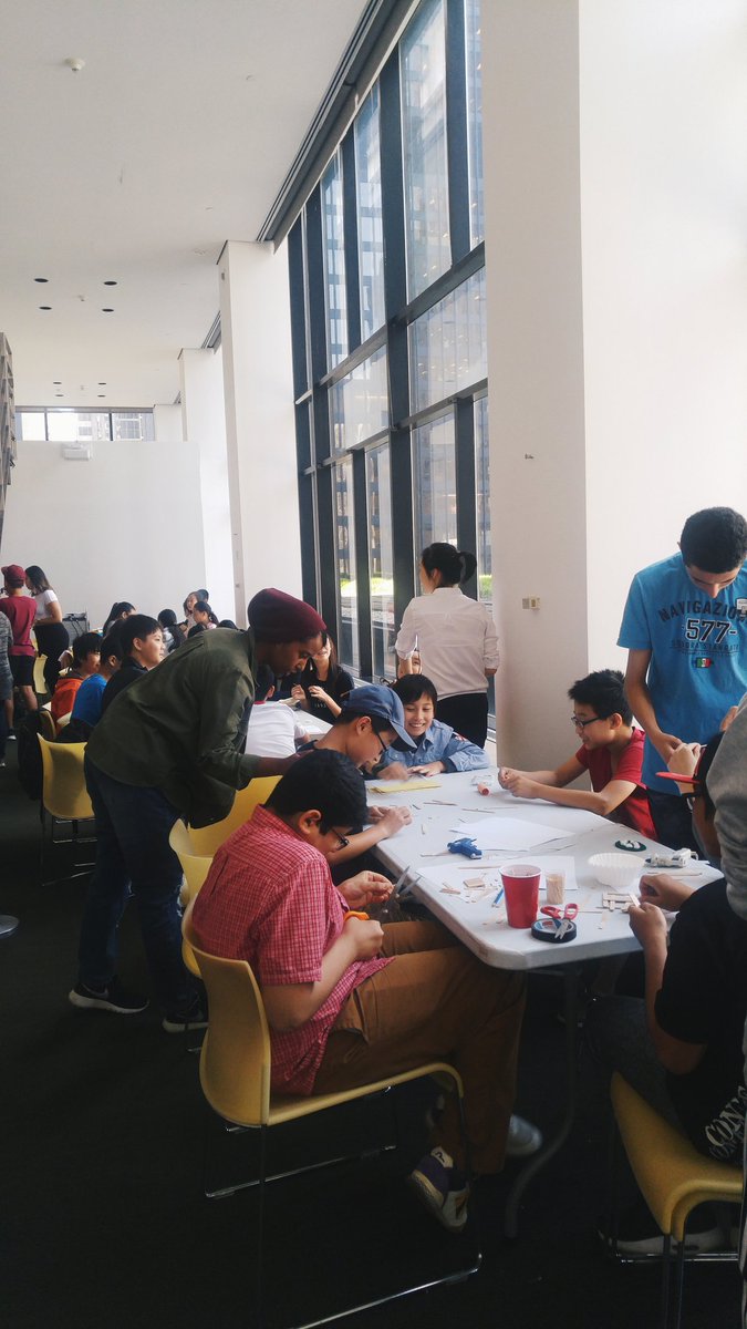 DesignExchange's tweet photo. Great groups from @CICS_IYC & the Welcome Centre taking part in free workshops today! Learn more about #DXCommunity https://t.co/p6SMqG3Zpw https://t.co/mVTdhqvGI1