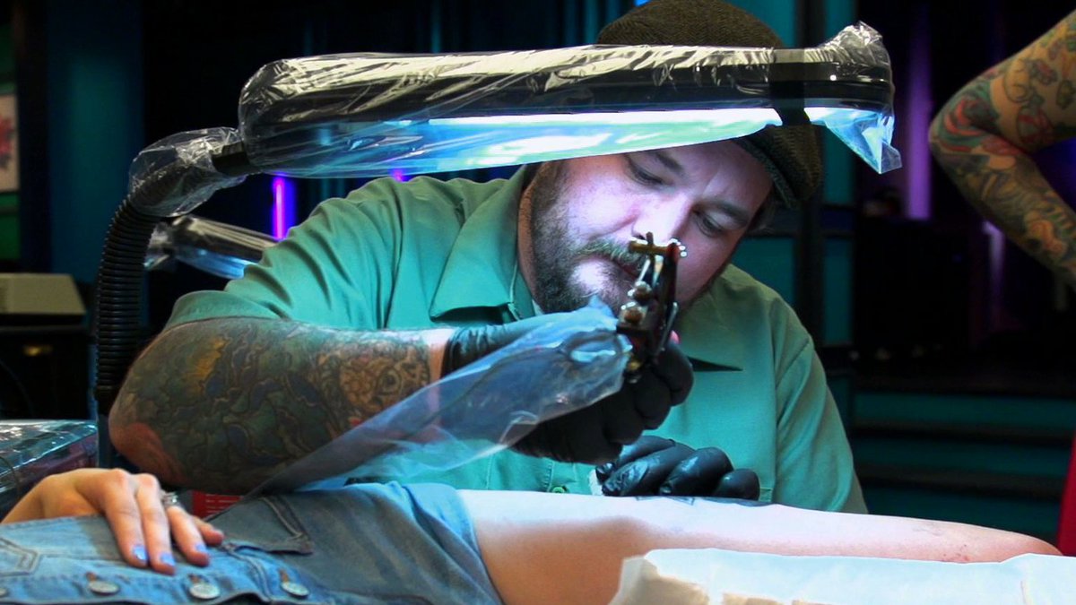 .<a href="/mattobaugh/">Matt O'Baugh</a> is auctioning off a full day of tattooing to benefit the victims of Hurricane Harvey. Find out more: spke.co/harveym